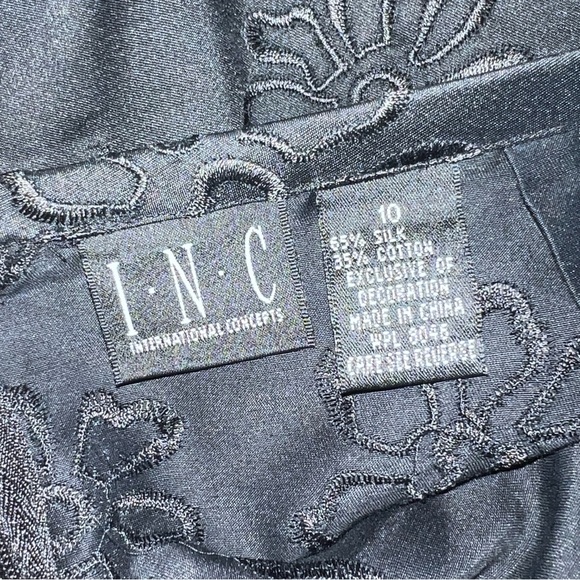 Y2K I.N.C. Silk + Cotton Black Floral Embroidered Mini Skirt, Size 10 - Picture 7 of 8